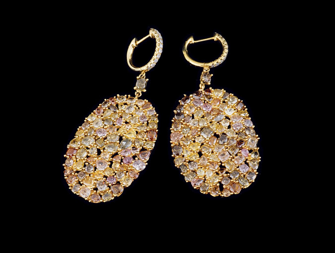 Image Of Gold And Diamond Earrings: Pierced 18K Yellow Gold Oval Discs With Multi-color Natural Diamonds.