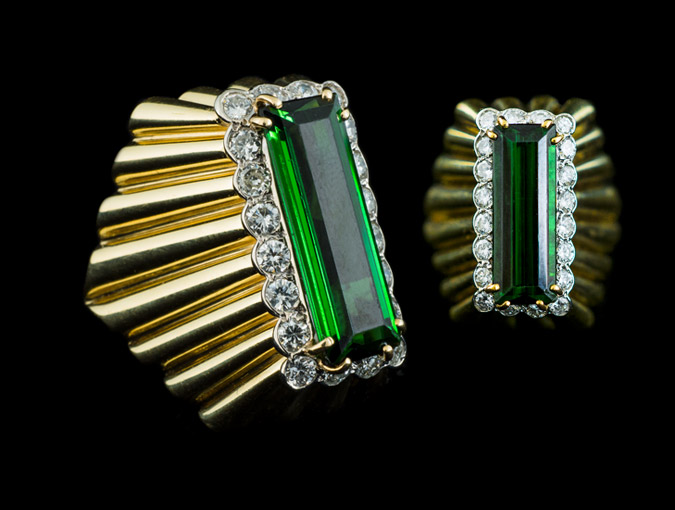 18k Green Tourmaline Diamond Ring