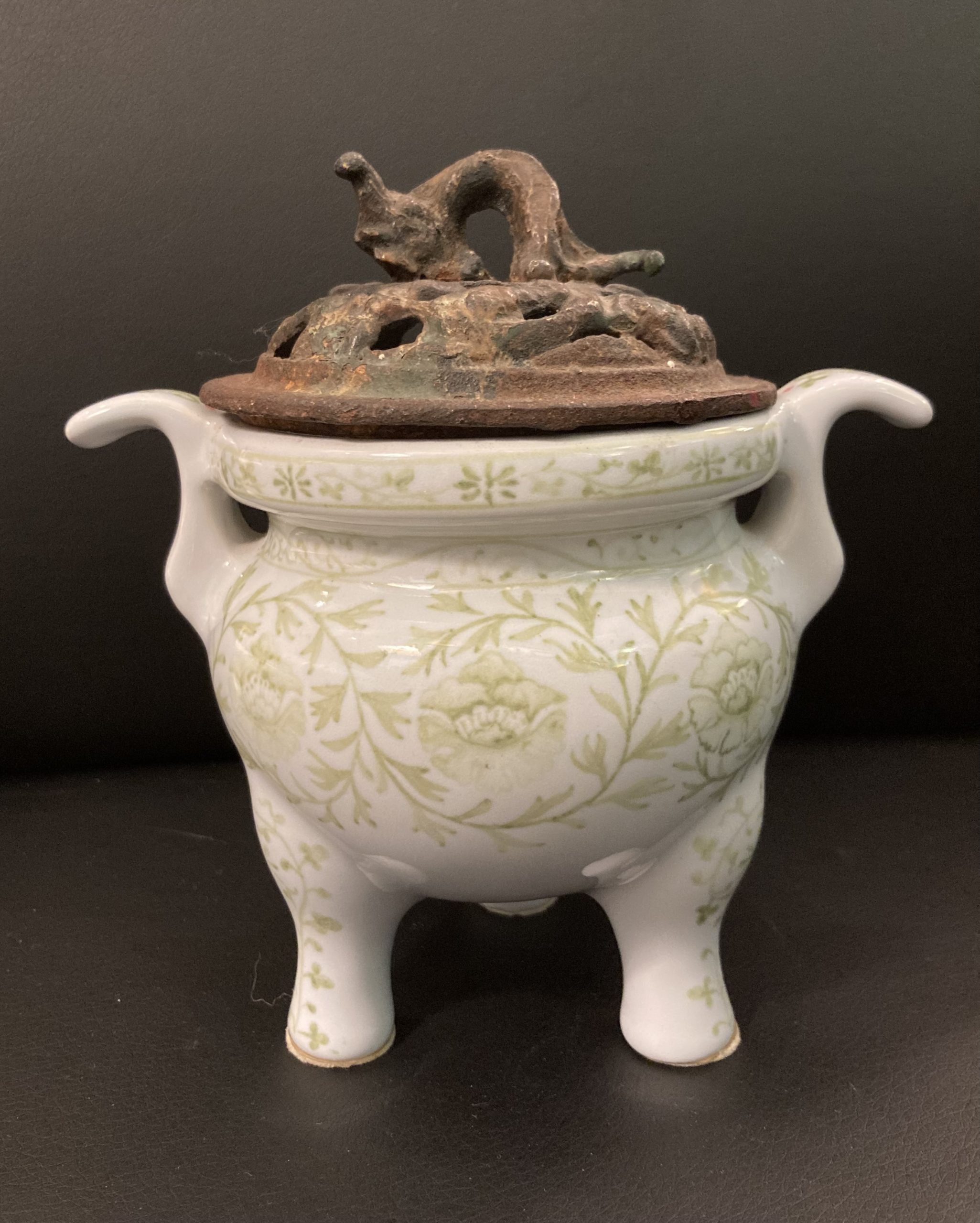 Hand Painted Porcelain Chinese Incense Burner