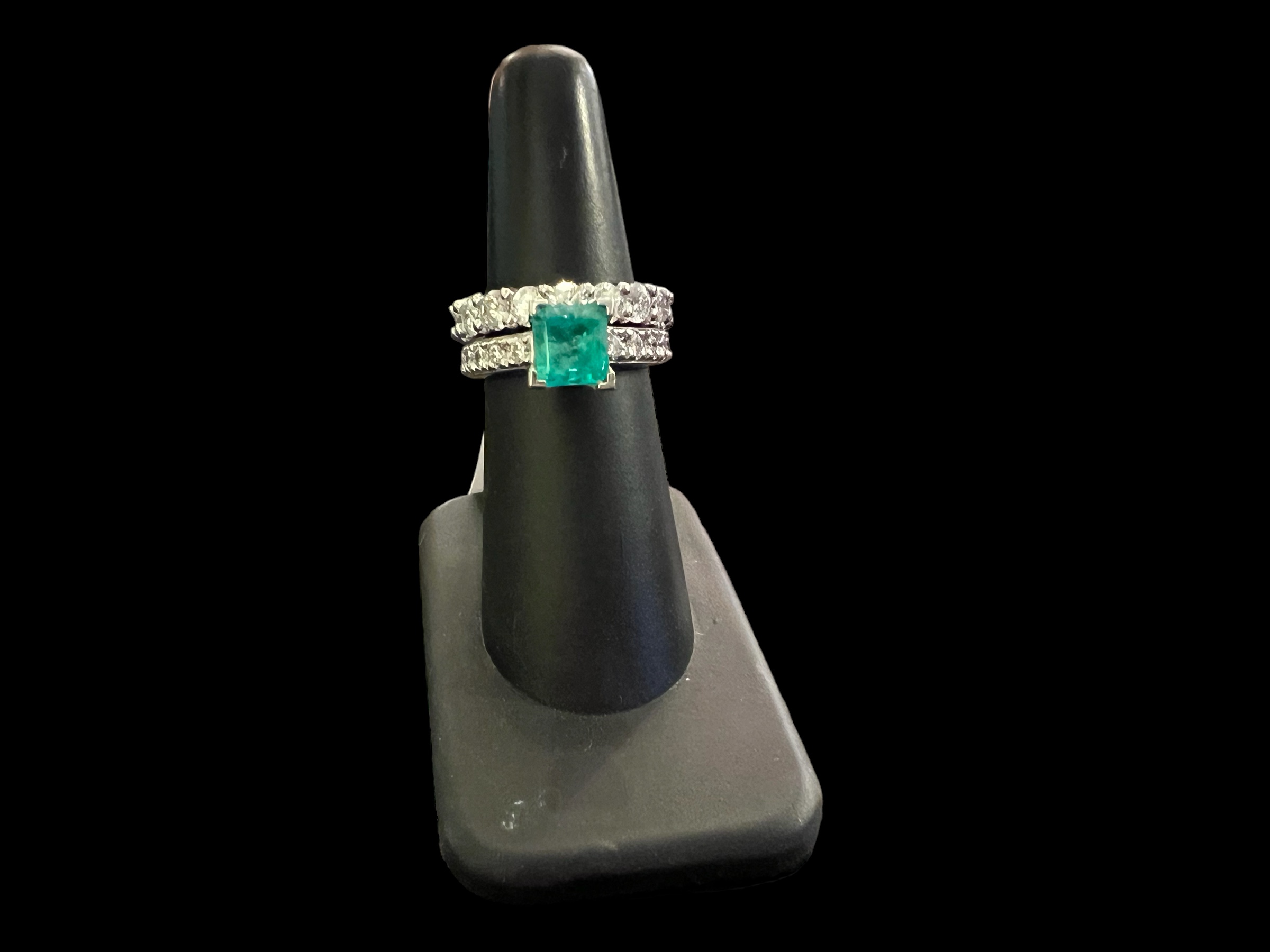 Princess Cut Emerald Diamond Ring