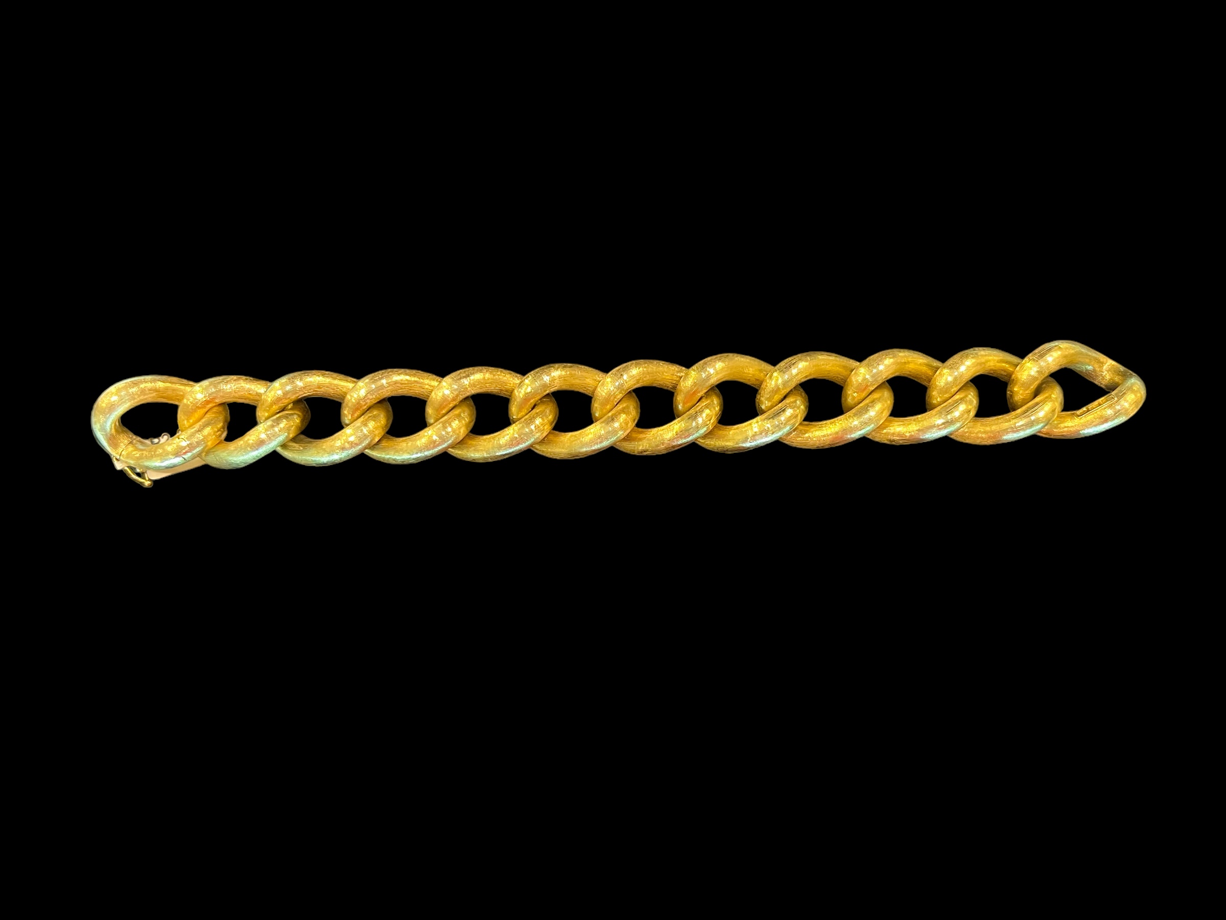 Gold Hollow Link Bracelet