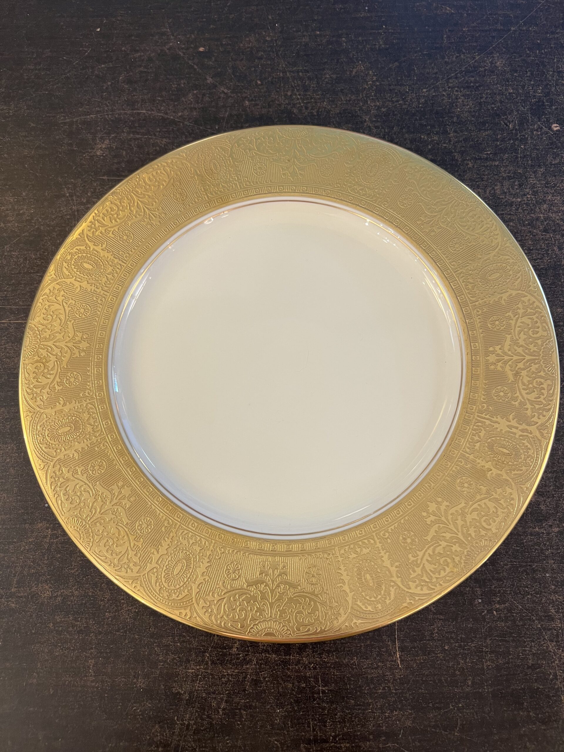 Dozen Gold Rim Dinner Plates