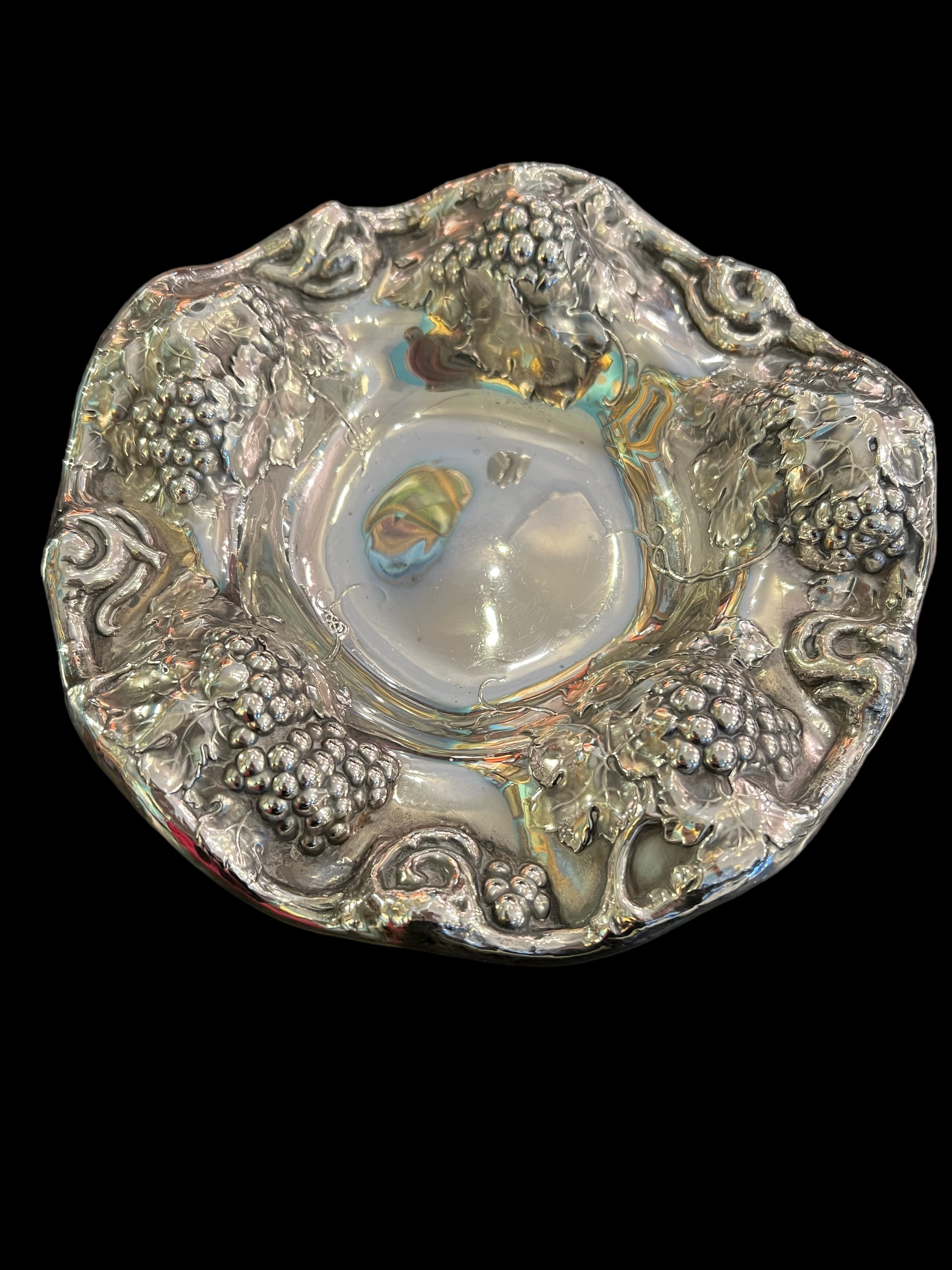 Sterling Grapes Repousse Dish