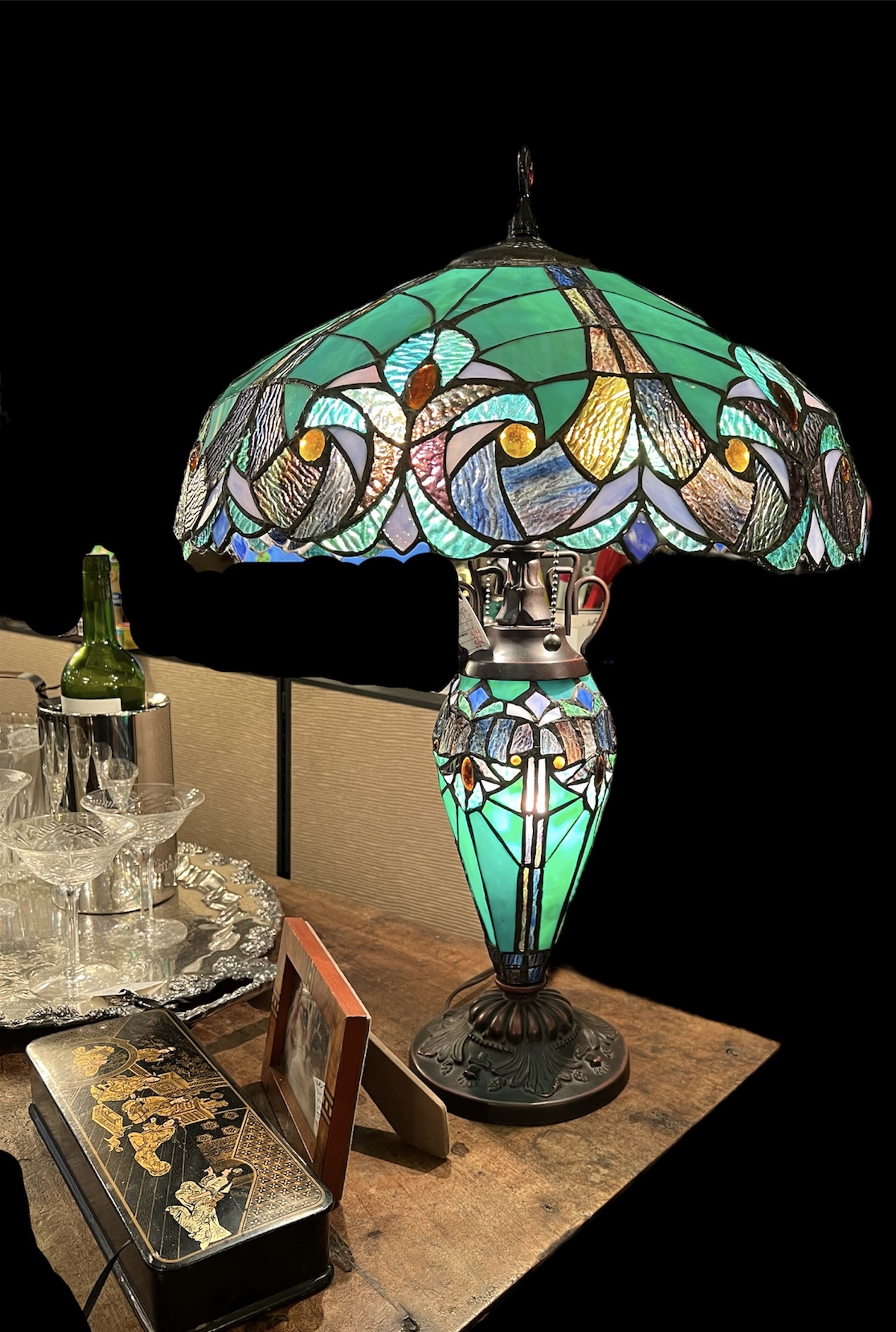 Green Stained Glass Bronze Lamp