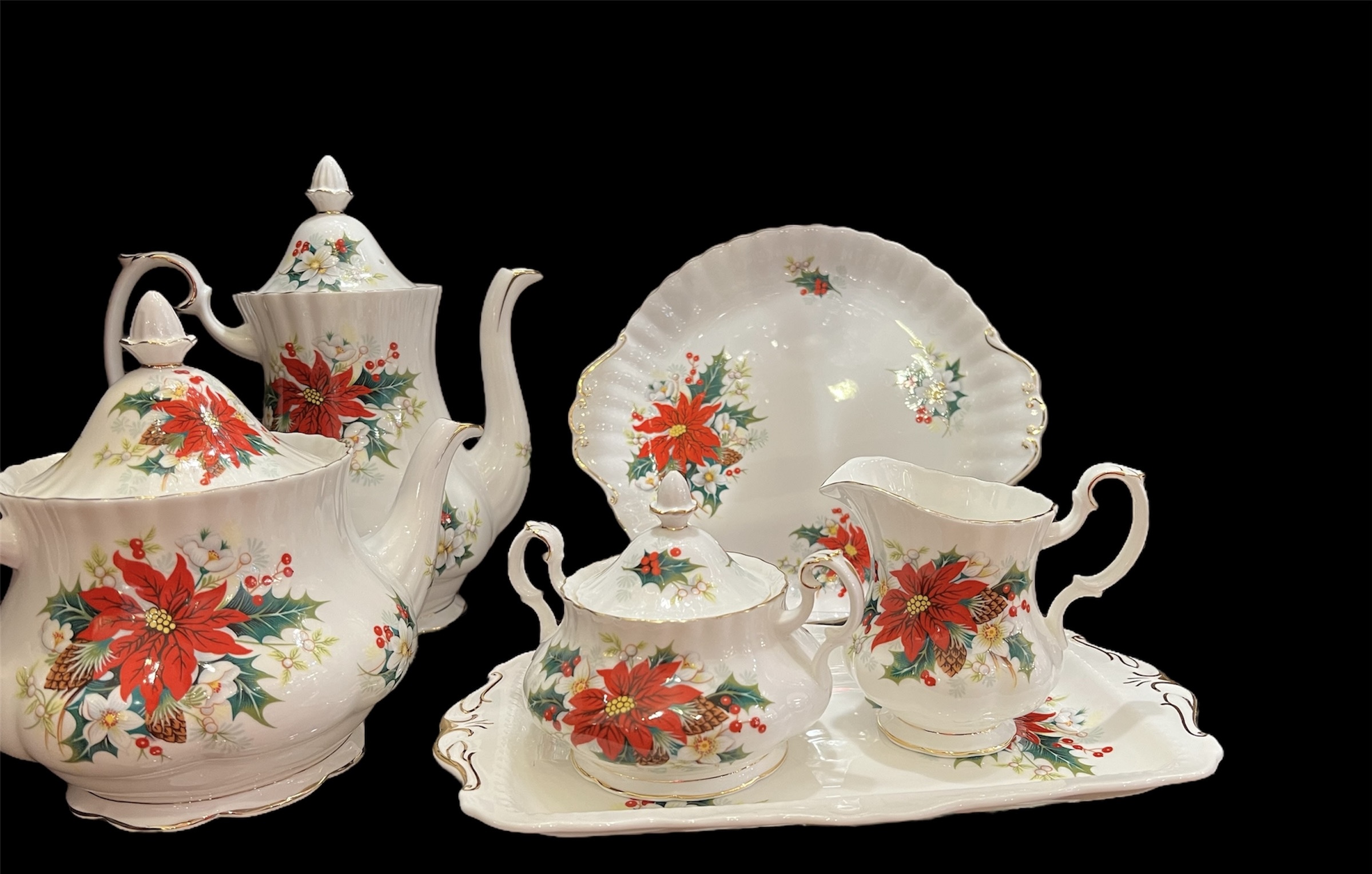 Royal Albert Pointsettia Dinnerware