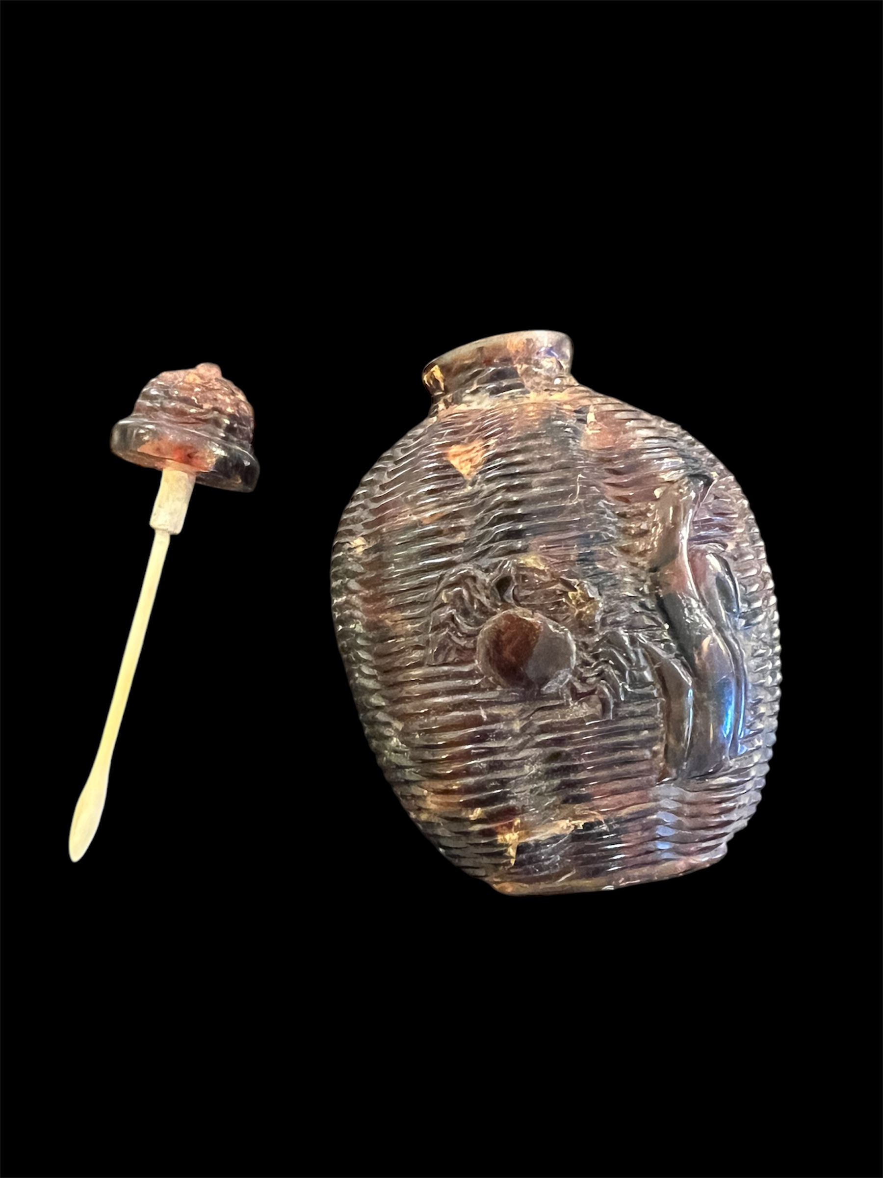 Antique Amber Carved Snuff Bottle