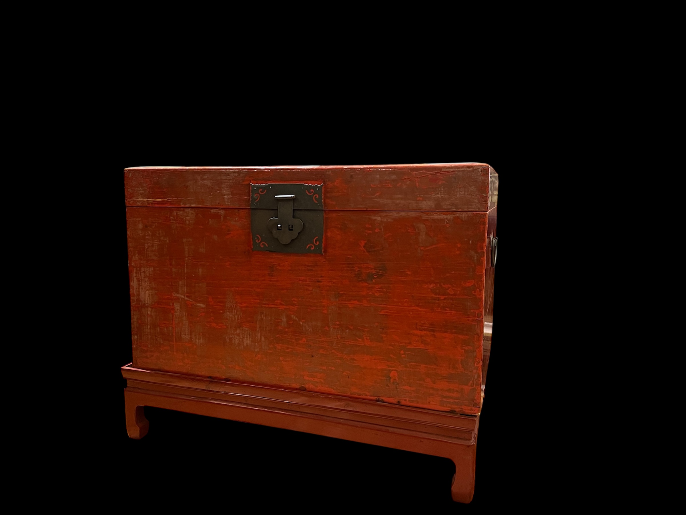 Large Vintage Chinese Red Lacquer Box