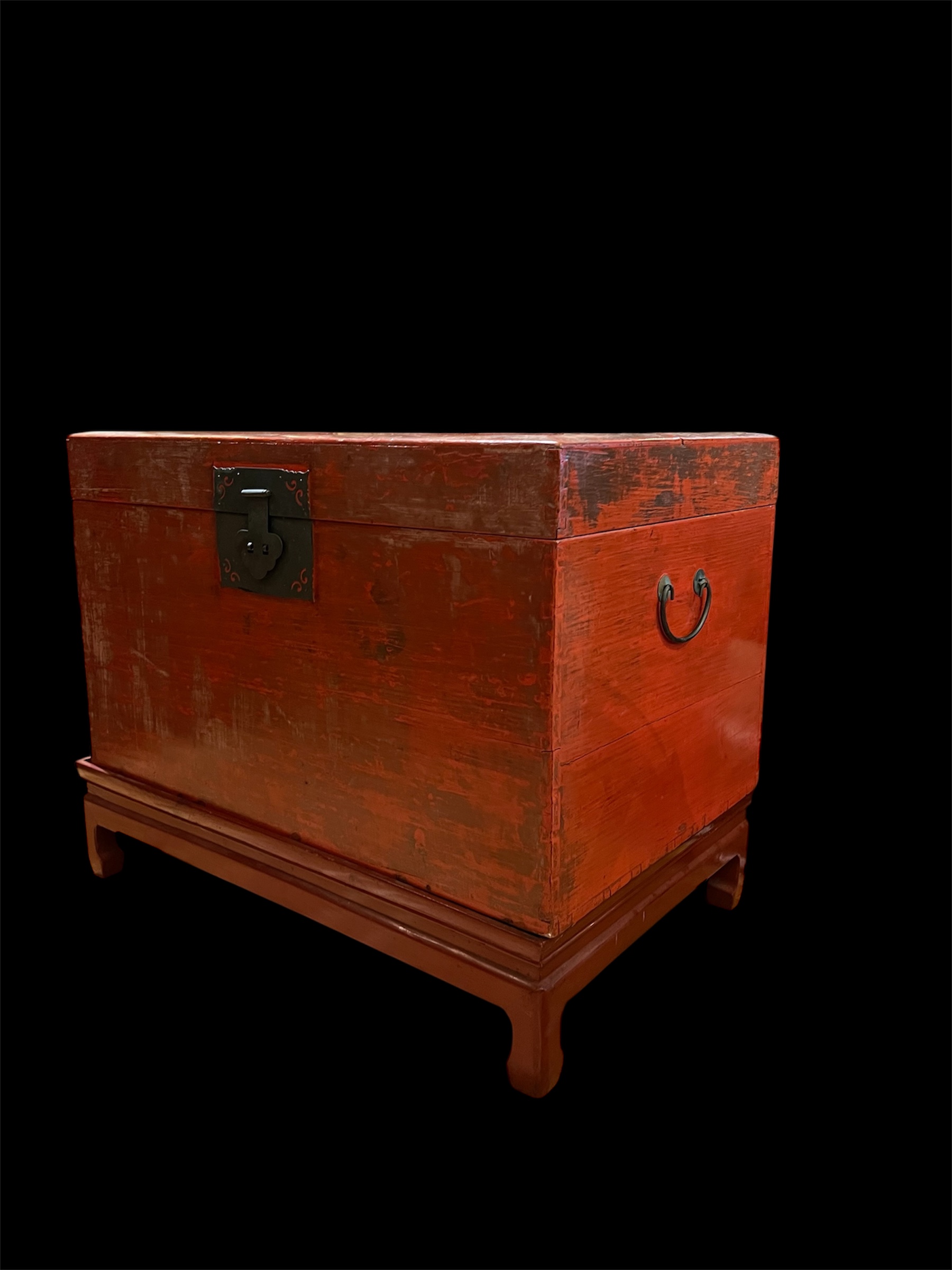 Large Vintage Chinese Red Lacquer Box
