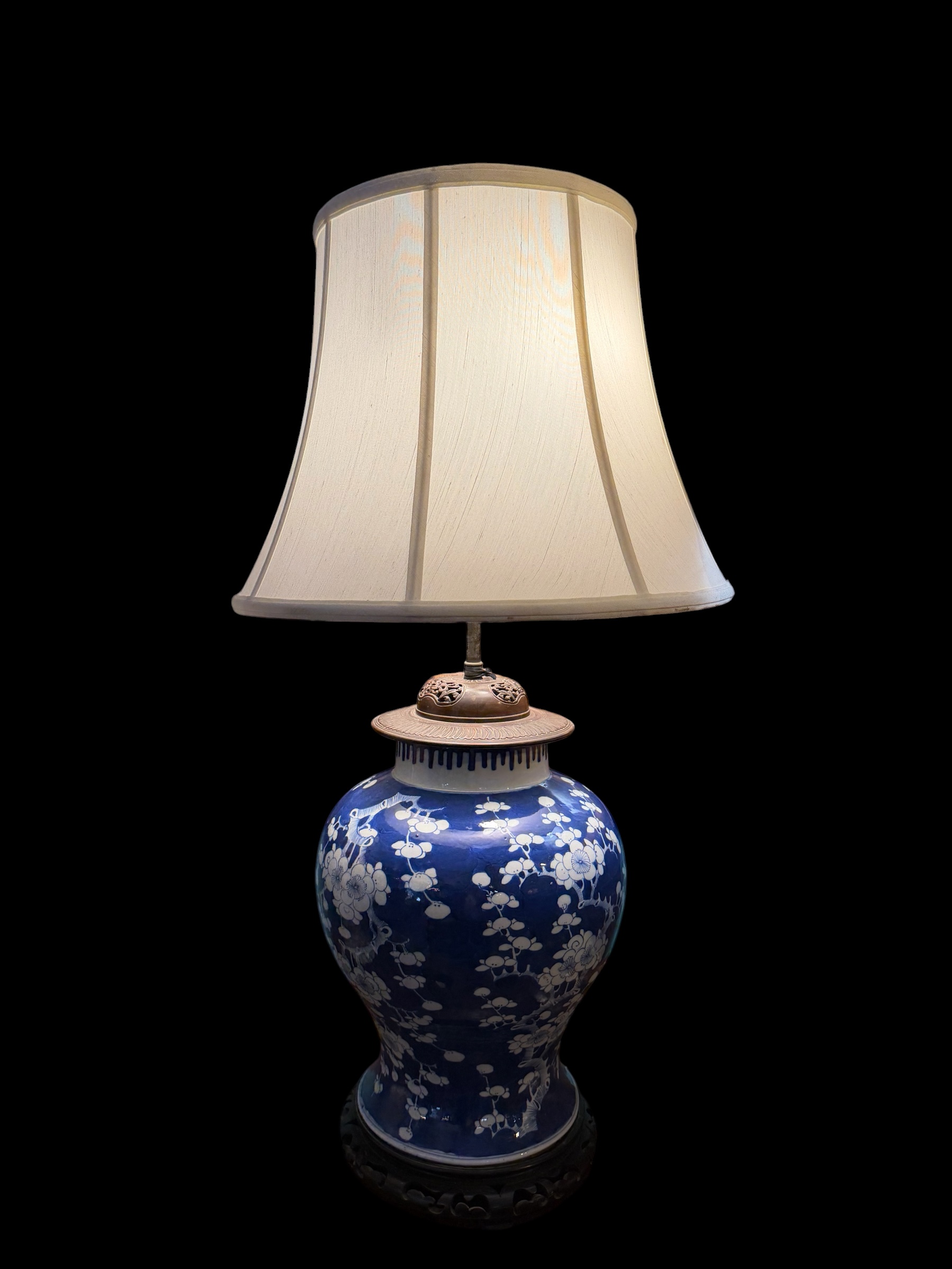 Chinese Porcelain Blue & White Lamp